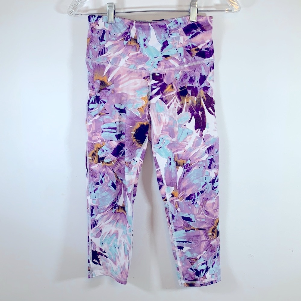 Champion Women’s Size S Curve Hugging Stretch Activewear High-Rise Leggings